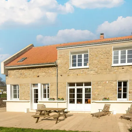 Les Aub Pines In With Garden Wimille