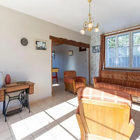 בית נופש Les Aub Pines In With Garden Wimille