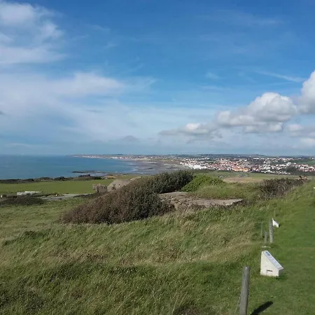 Les Aub Pines In With Garden * Wimille