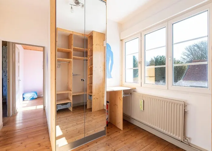 Holiday home Les Aub Pines In With Garden Wimille