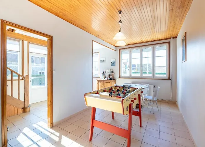 Les Aub Pines In With Garden Holiday home Wimille